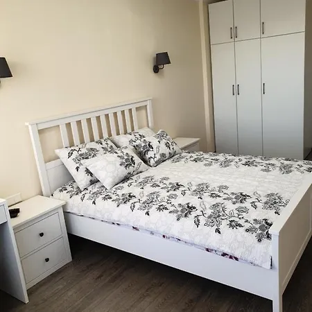 Swan Apartment